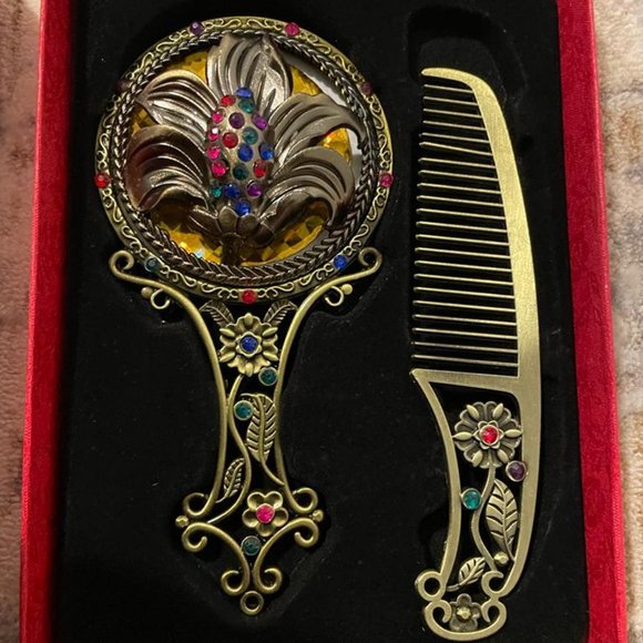 Accessories - Vintage mirror and comb set.